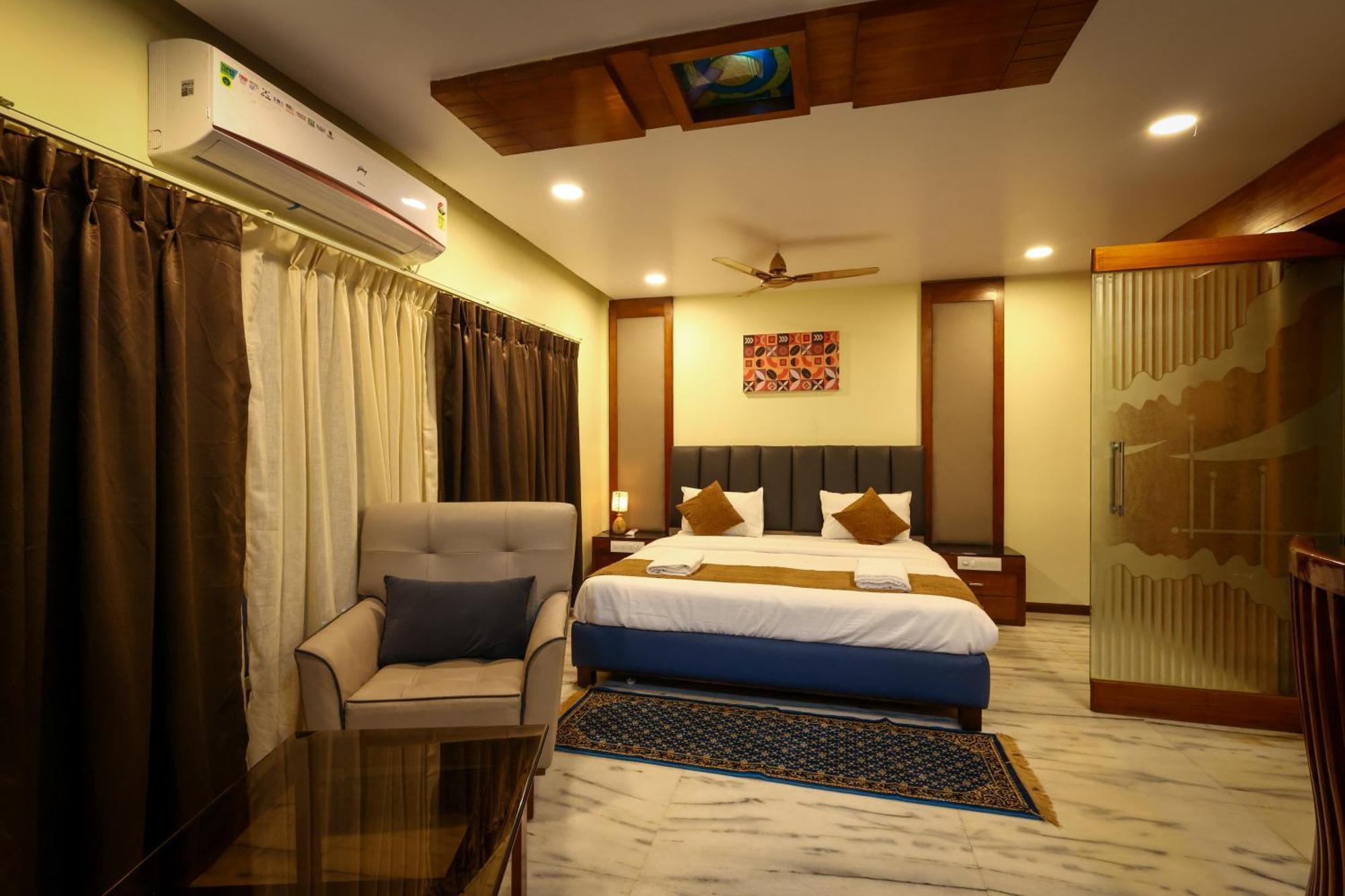 Hotel Lj Dadi'S Grand Višákhapatnam Exteriér fotografie