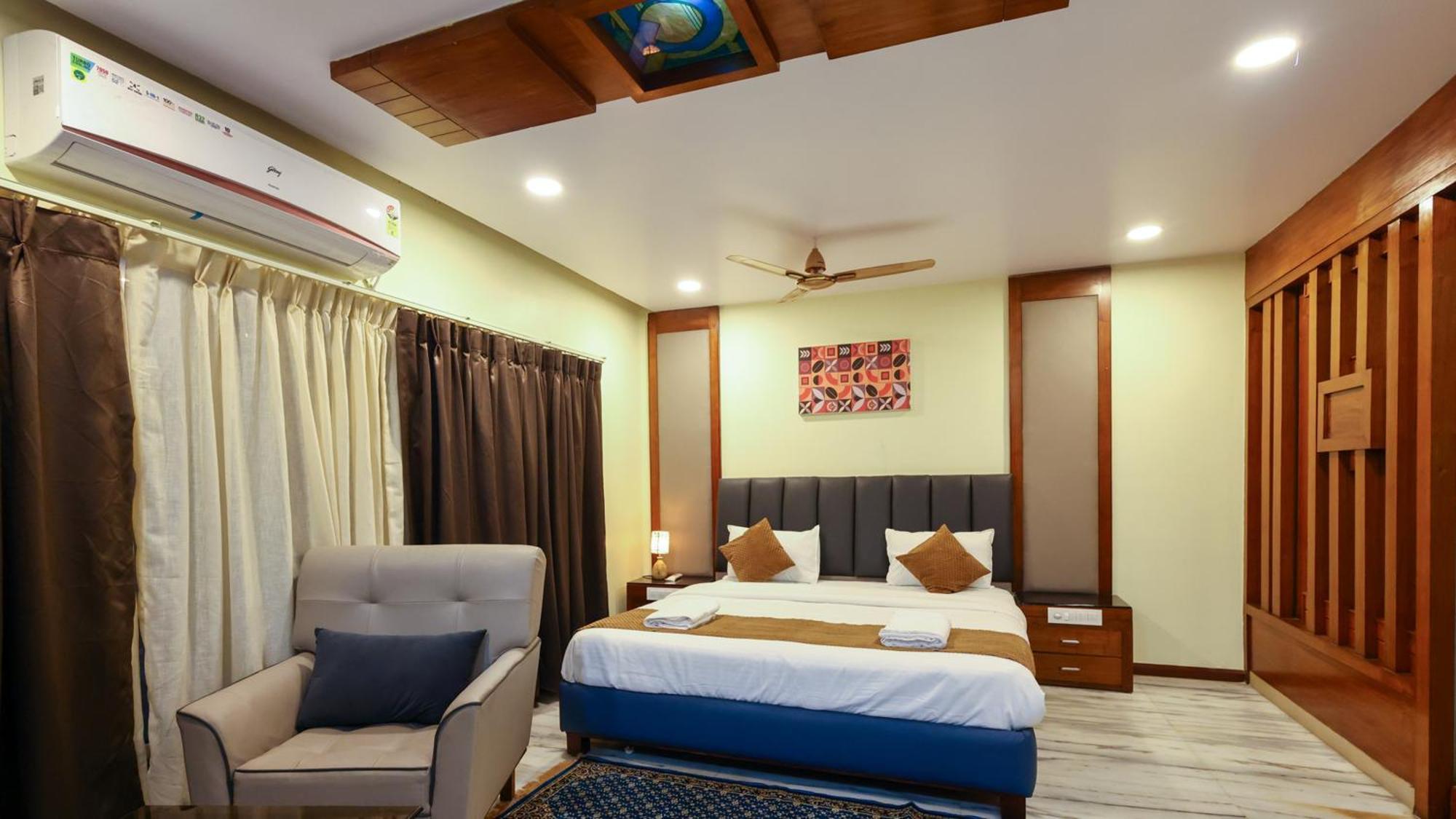 Hotel Lj Dadi'S Grand Višákhapatnam Exteriér fotografie
